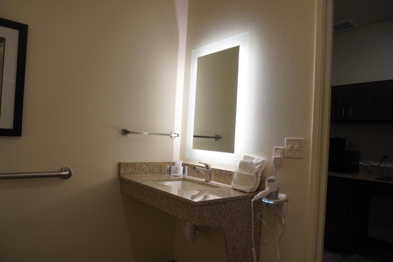 Comfort Inn & Suites Medina Extérieur photo