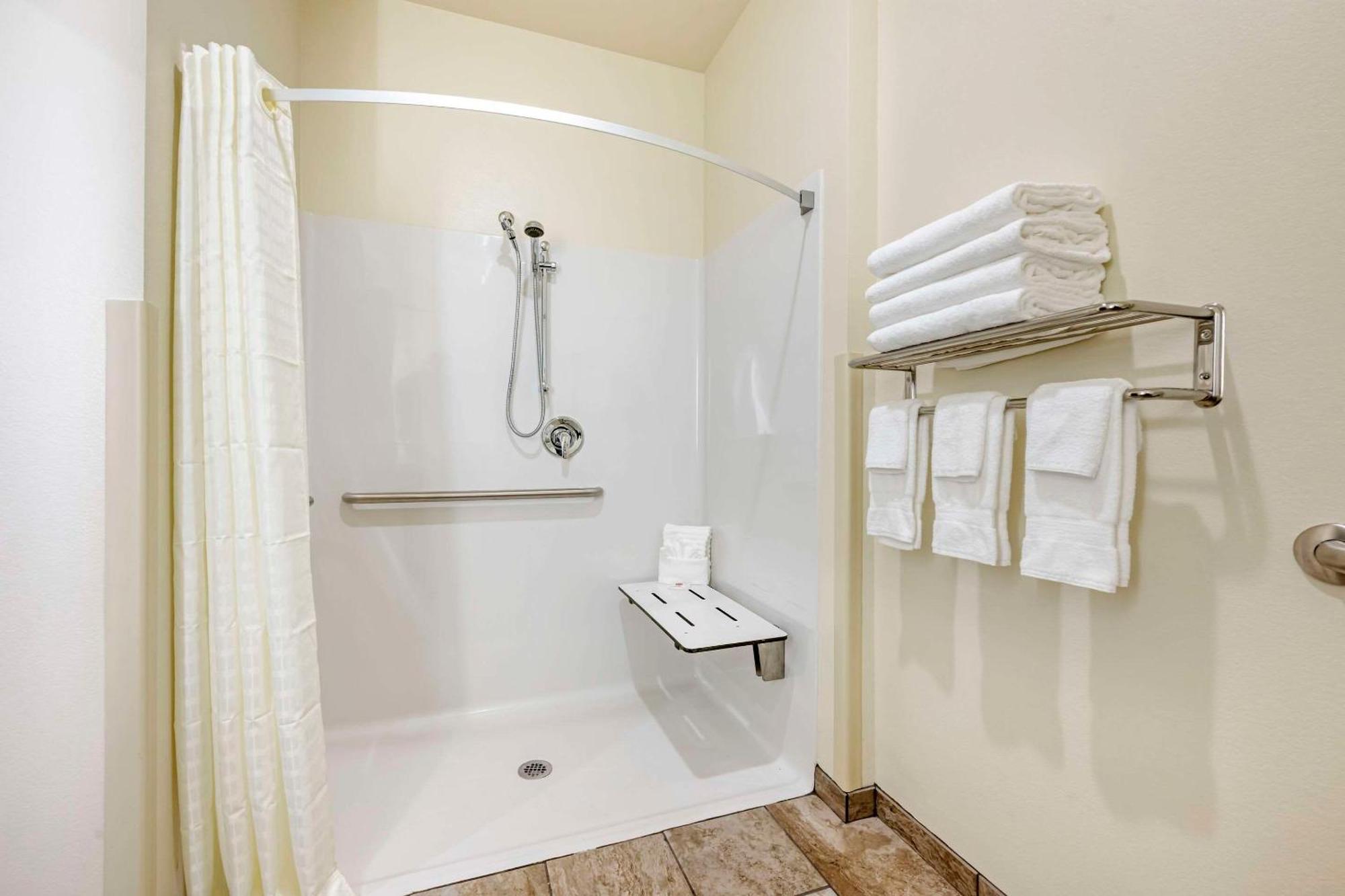 Comfort Inn & Suites Medina Extérieur photo