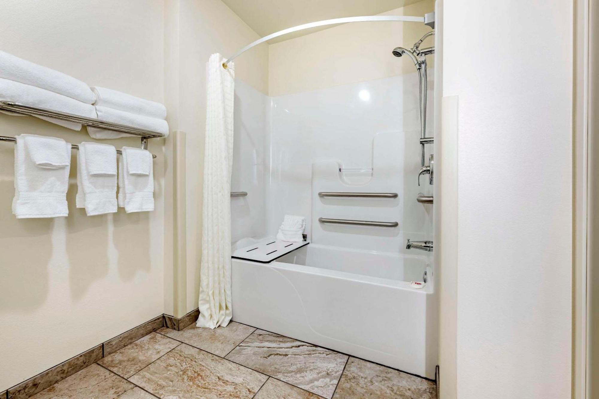 Comfort Inn & Suites Medina Extérieur photo